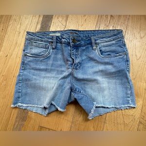 Kut from the Kloth Denim Gidget Fray Shorts